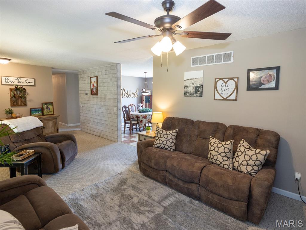 14816 State Hwy UU Bowling Green, MO 63334 - Photo 5 of 54