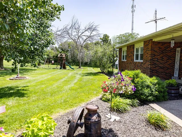 $389,000 | 14816 State Hwy UU, Bowling Green, MO 63334