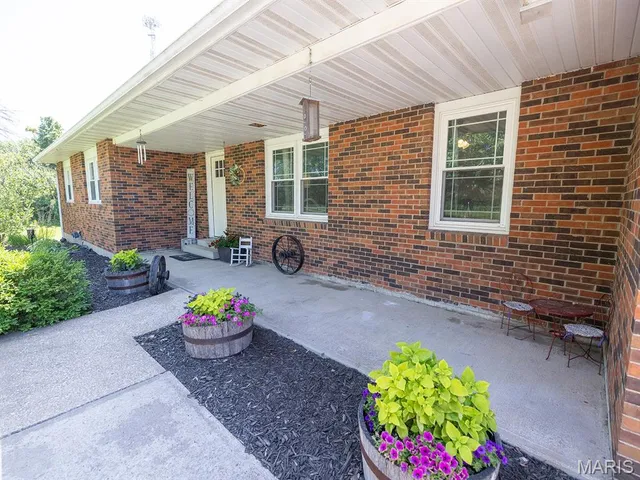 $389,000 | 14816 State Hwy UU, Bowling Green, MO 63334