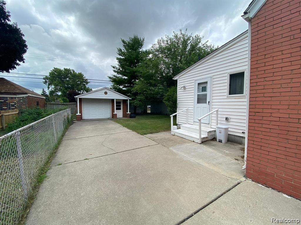8448 Harding Street Center Line, MI 48015 - Photo 37 of 40 backyard.jpg