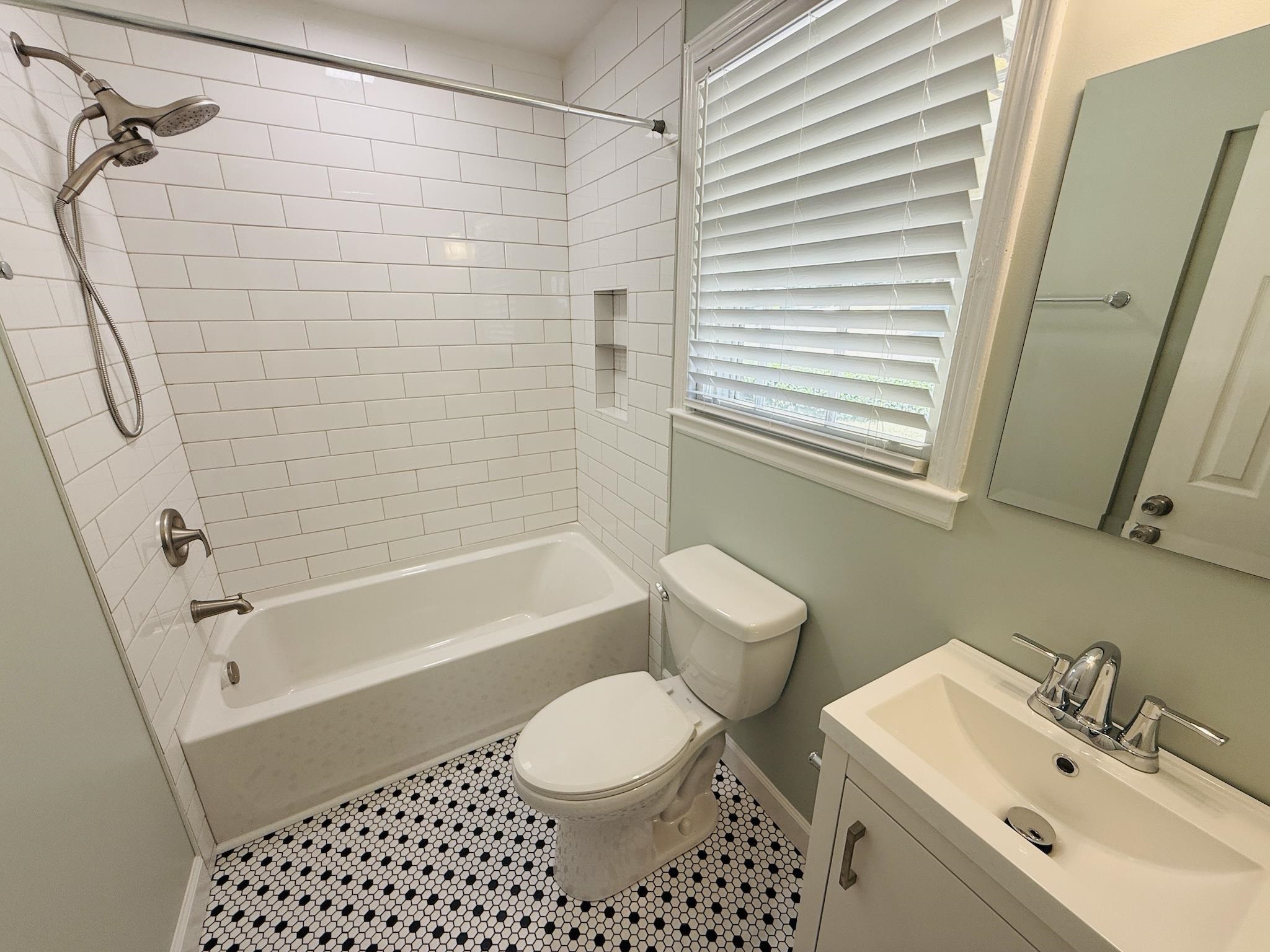 308 Farmington Road Greenville, SC 29605 - Photo 23 of 44