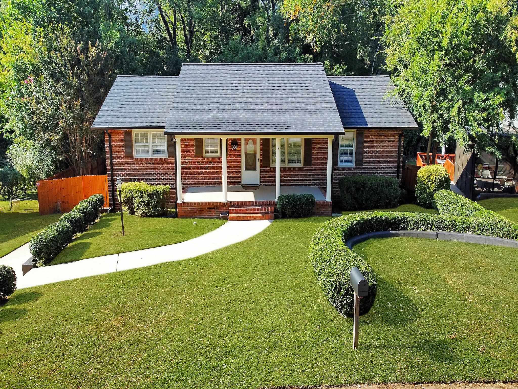 308 Farmington Road Greenville, SC 29605 - Photo 3 of 44