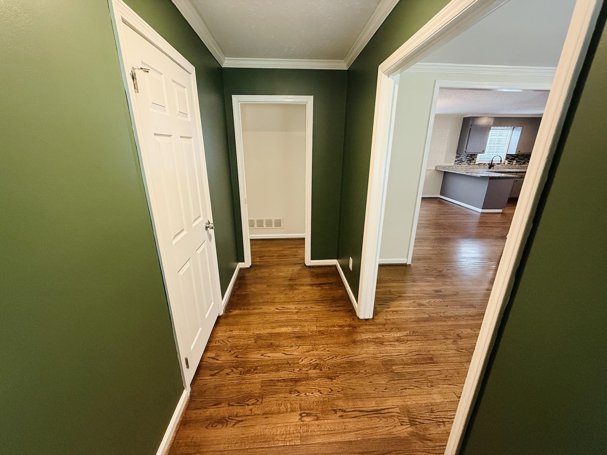 308 Farmington Road Greenville, SC 29605 - Photo 6 of 44