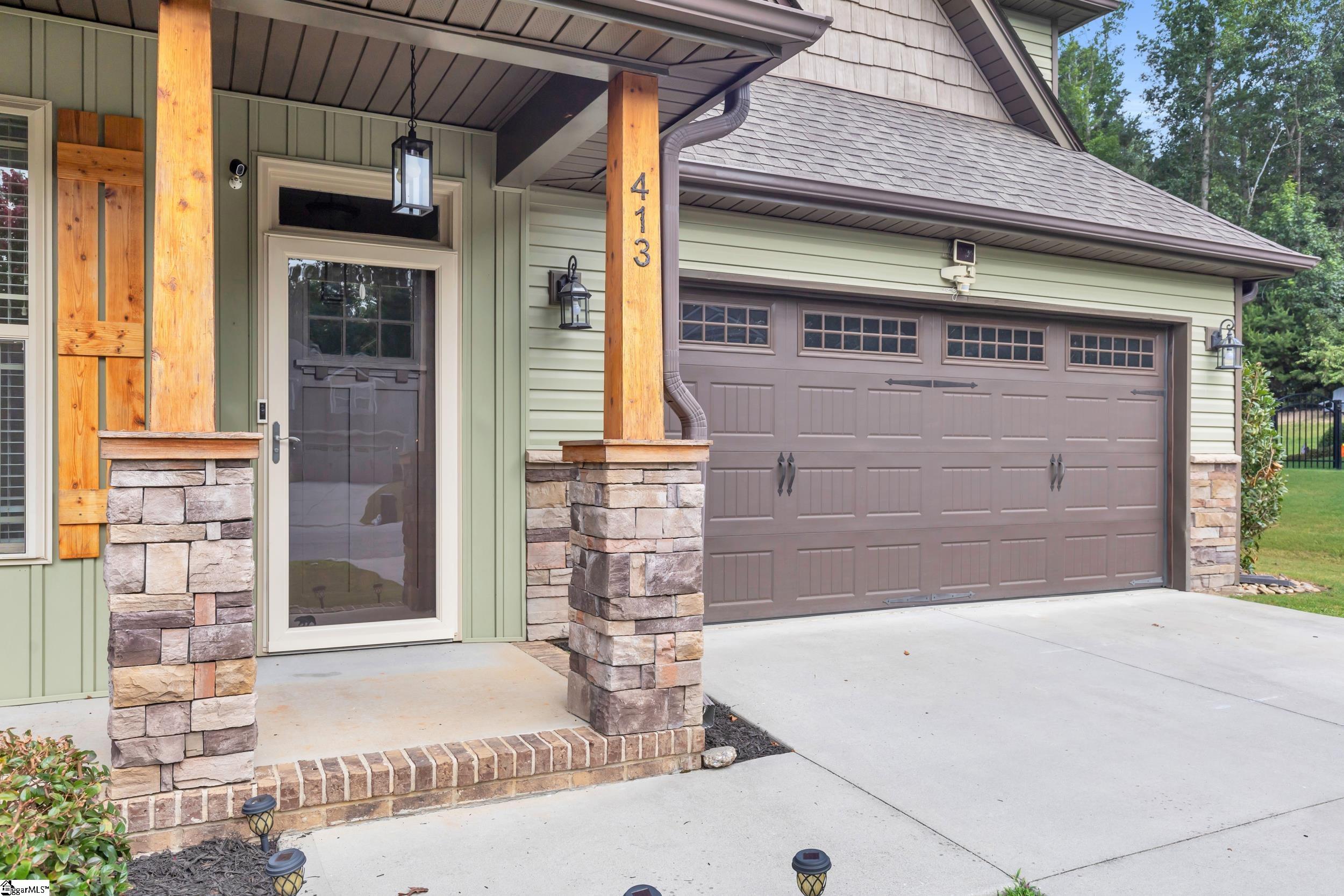 413 Oak Ridge Place Easley, SC 29642 - Photo 8 of 33 Gallery Image 8