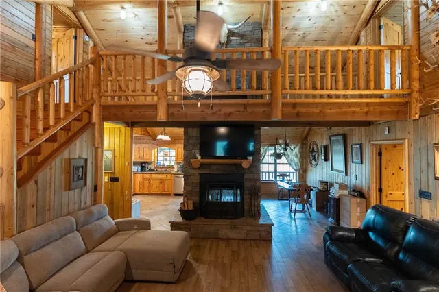 $288,000 | 1102 Cloud Crossing Road, Campti, LA 71411