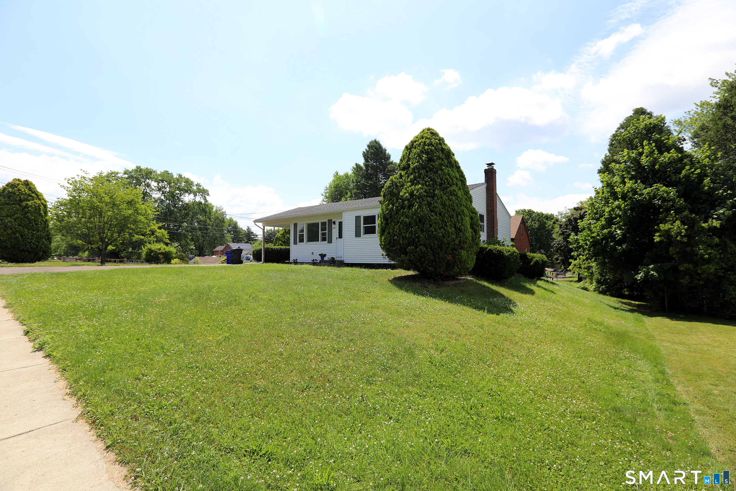 202 Reed Avenue Windsor Locks, CT 06096 - Photo 13 of 13