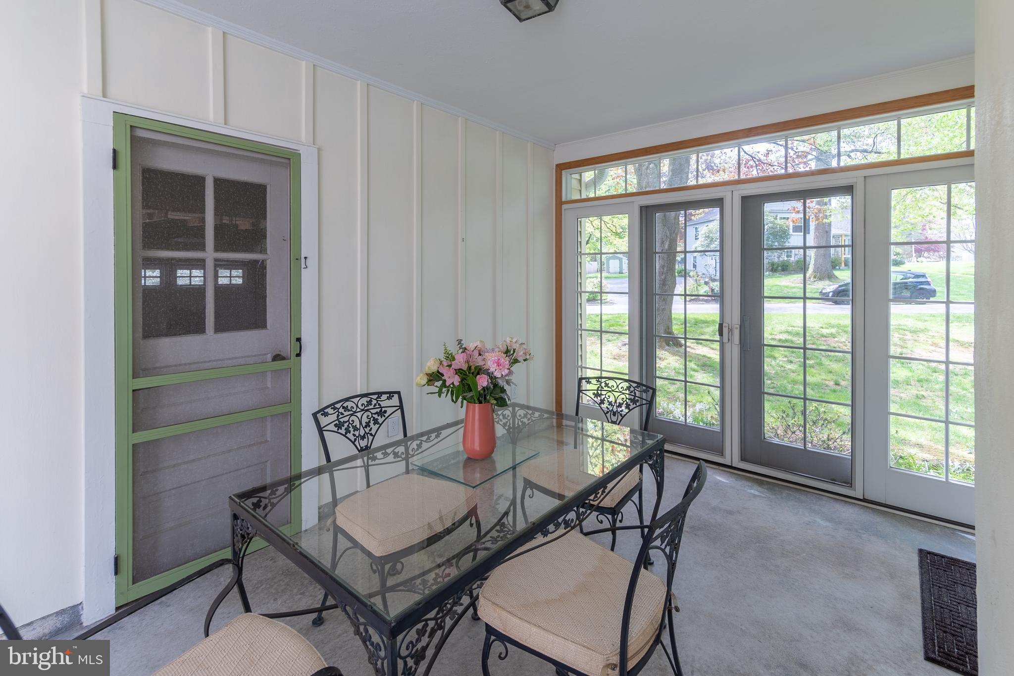 149 Clover Hill Lane Wayne, PA 19087 - Photo 12 of 50 a living room with furniture and a window