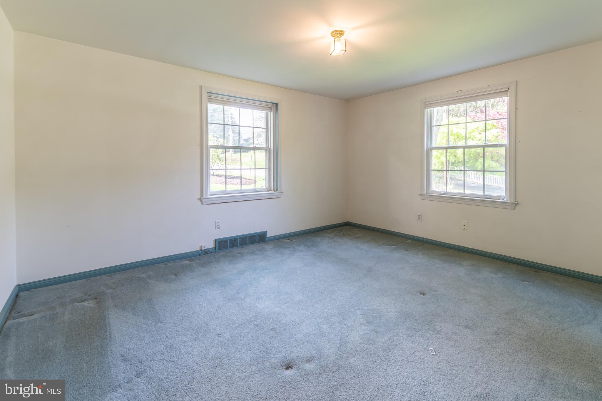 149 Clover Hill Lane Wayne, PA 19087 - Photo 24 of 50 an empty room with a window