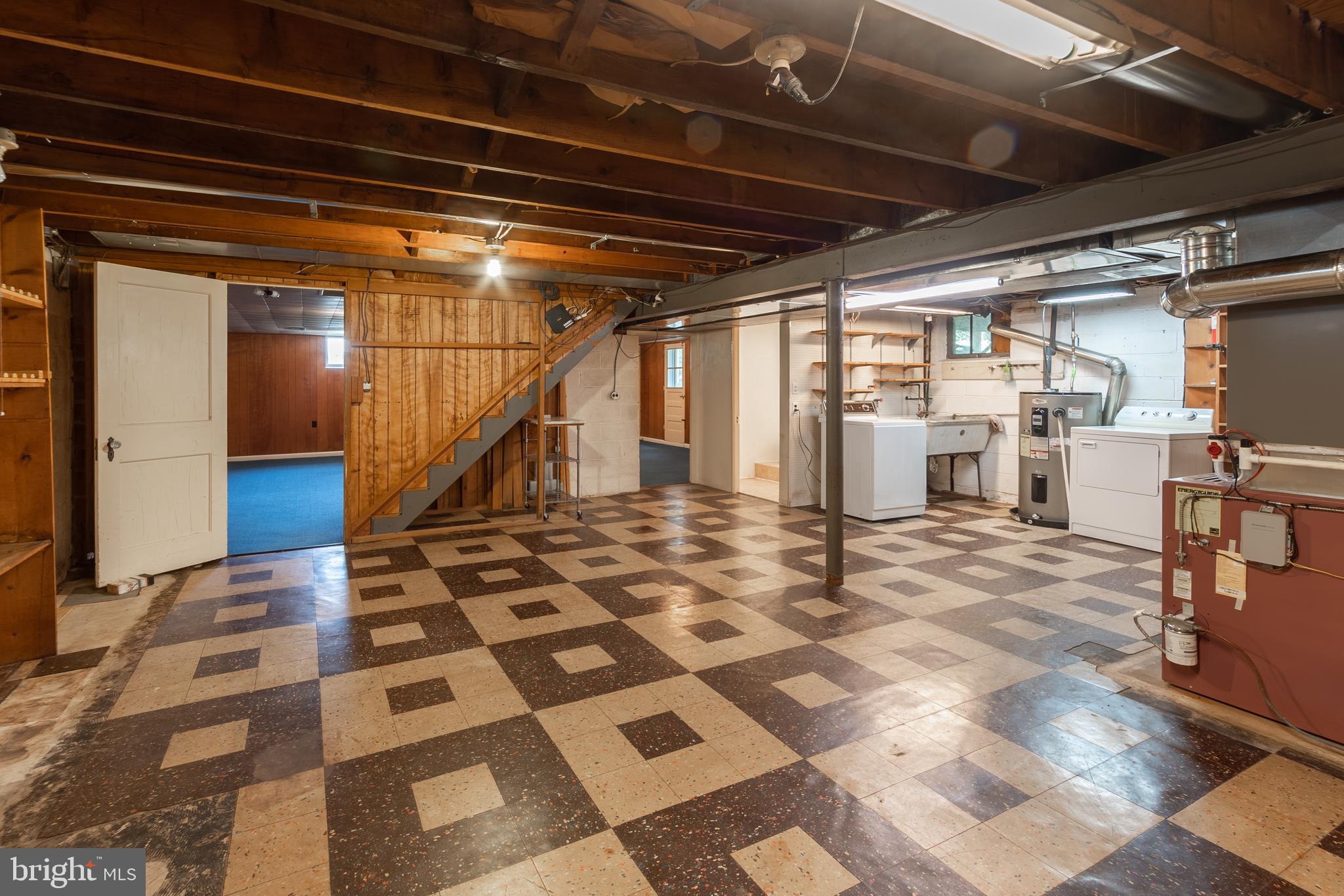 149 Clover Hill Lane Wayne, PA 19087 - Photo 44 of 50 a view of a room with gym equipment