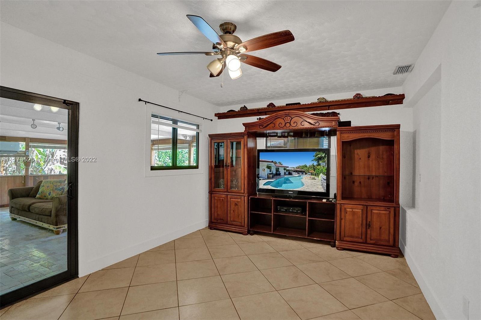 10801 Griffing Boulevard Biscayne Park, FL 33161 - Photo 28 of 77
