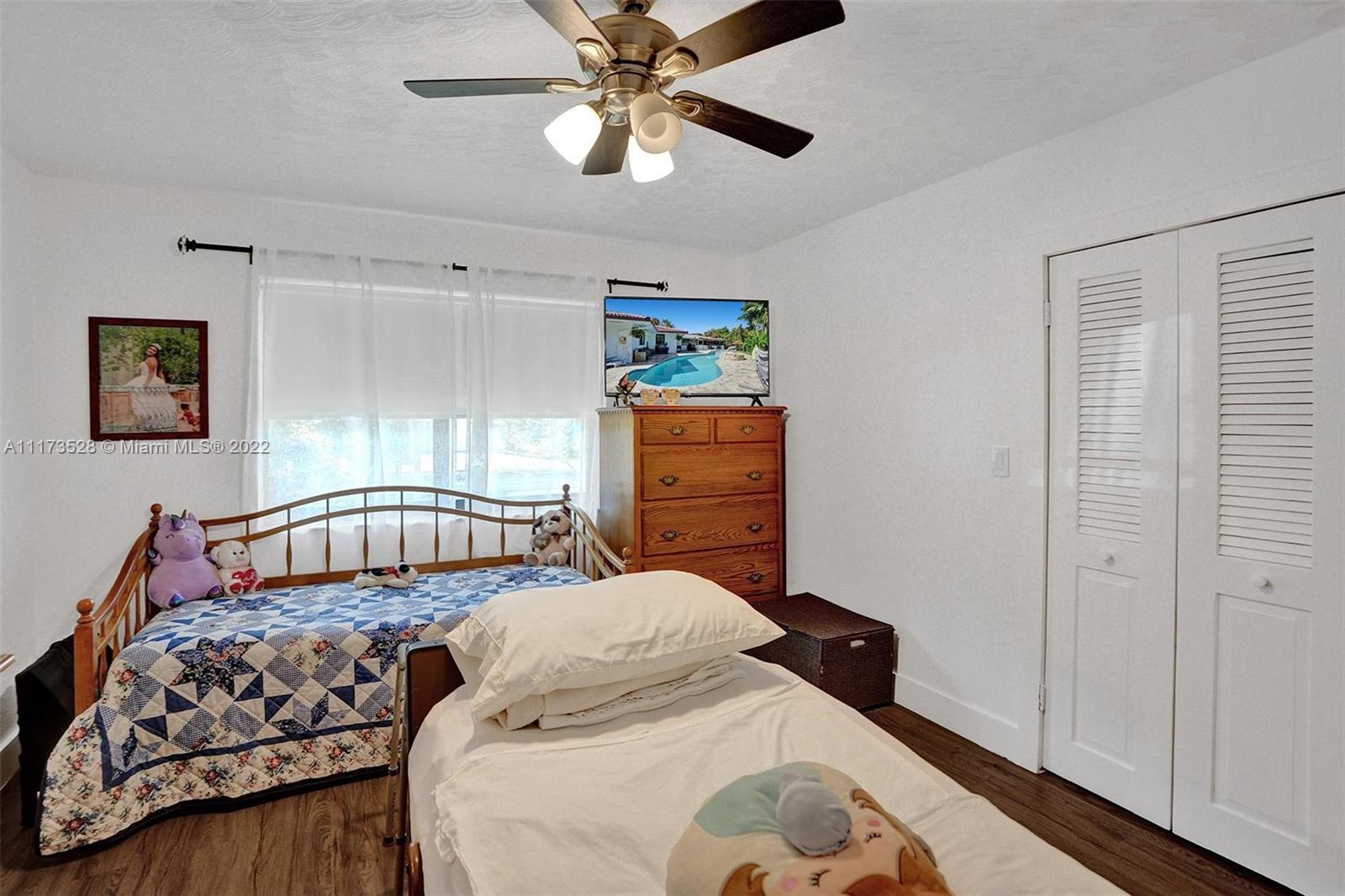 10801 Griffing Boulevard Biscayne Park, FL 33161 - Photo 29 of 77