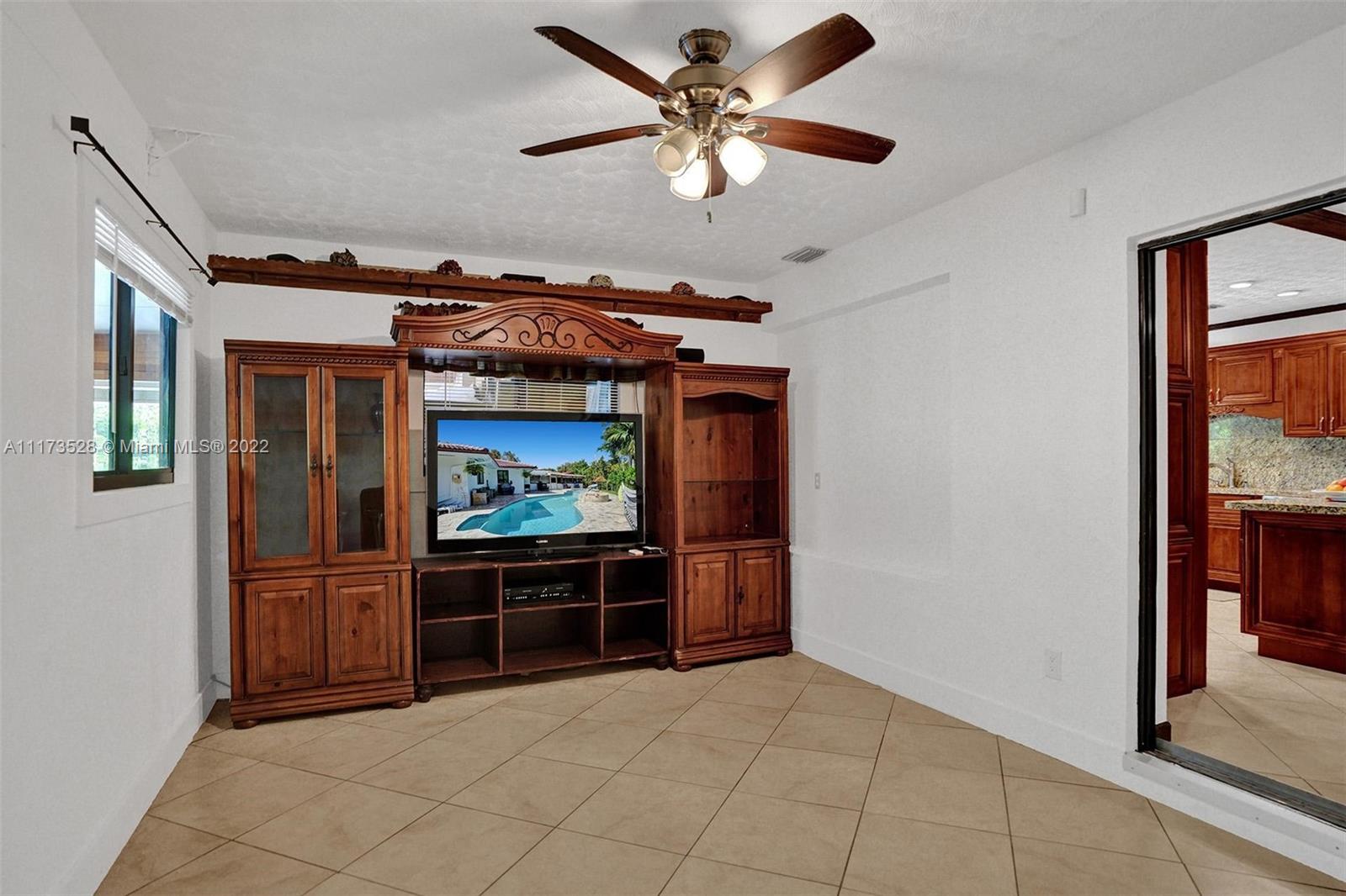 10801 Griffing Boulevard Biscayne Park, FL 33161 - Photo 35 of 77