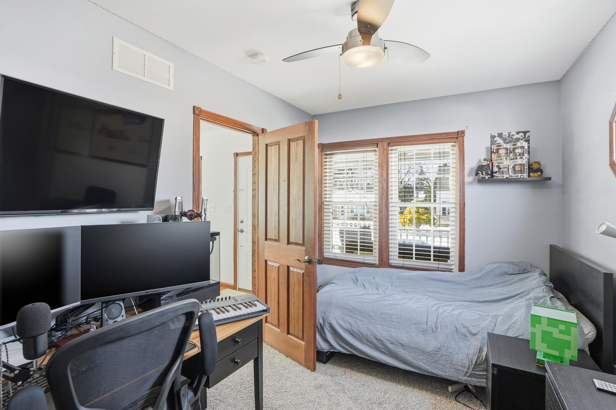 228 Wood Street Crown Point, IN 46307 - Photo 21 of 33 2500x1667