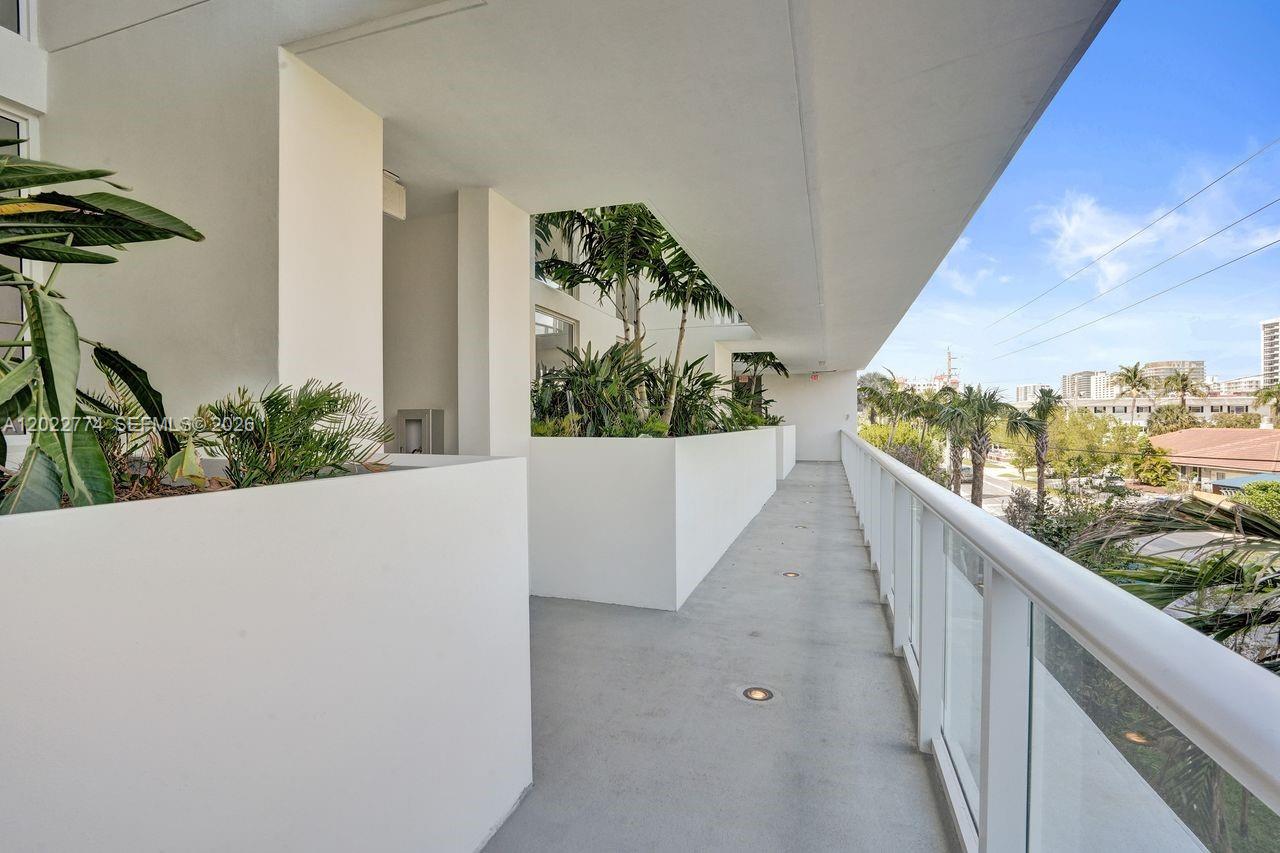 407 North Riverside Drive, Unit 402 Pompano Beach, FL 33062 - Photo 41 of 54