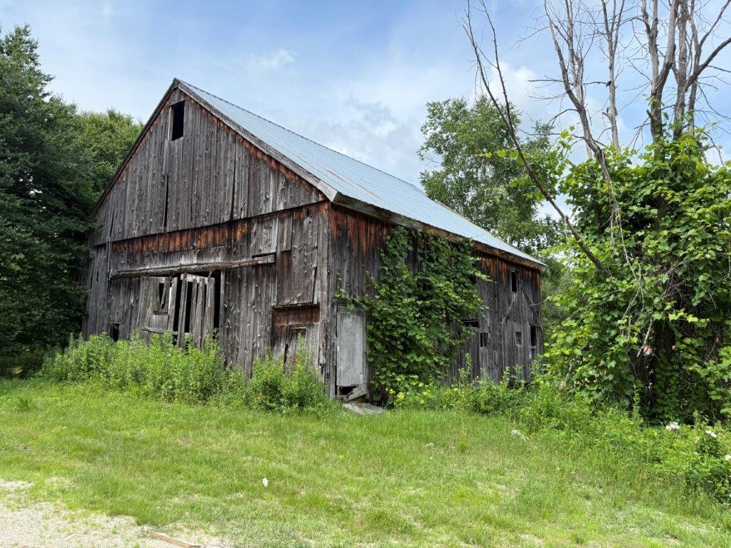 446 Walker Brook Road Danbury, NH 03230 - Photo 4 of 54