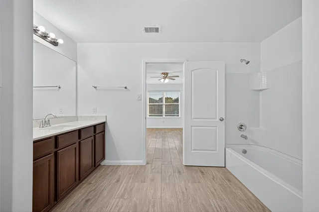 $1,950 | 6009 Cypress Lane, Brookshire, TX 77423