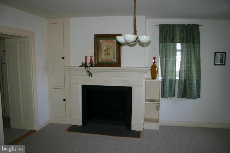 15203 Fairview Road Clear Spring, MD 21722 - Photo 15 of 17 Sitting Room