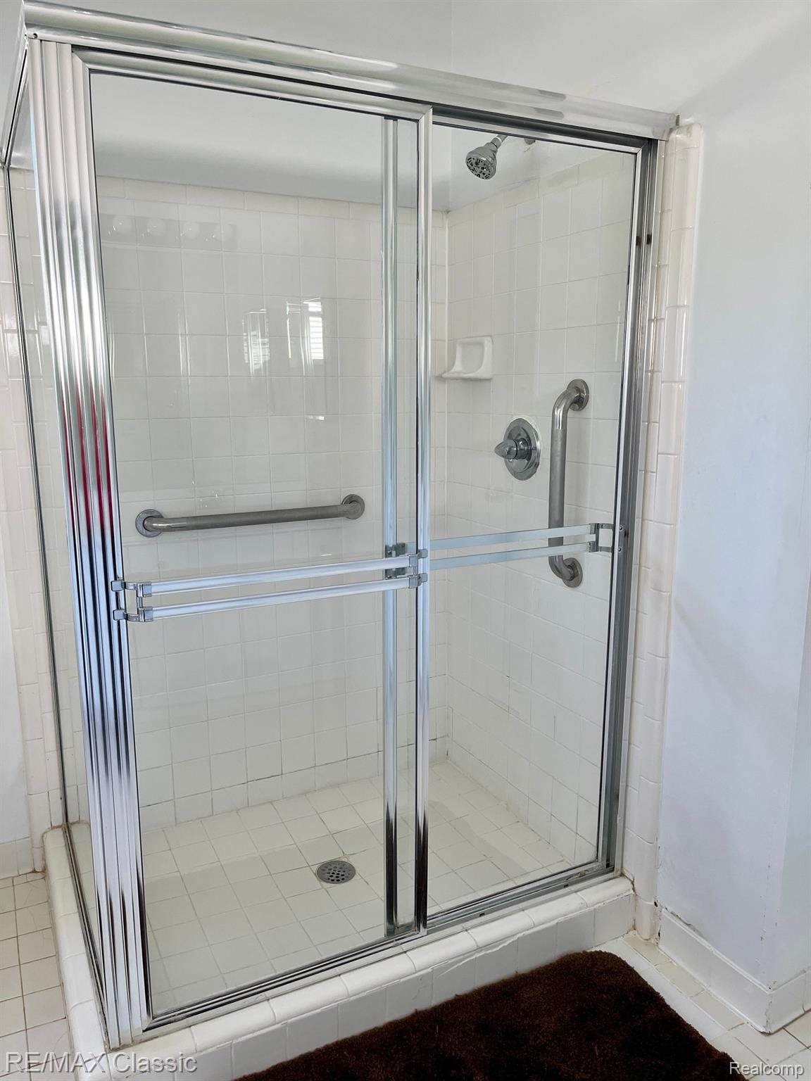 5249 Simpson Lake Road, Unit 70 West Bloomfield, MI 48323 - Photo 13 of 31 Gallery Image 13