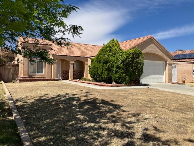 1425 Ridgecrest Court Rosamond, CA 93560 - Photo 3 of 11