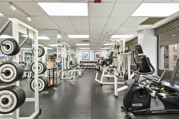 $339,900 | 5320 North Sheridan Road, Unit 403, Chicago, IL 60640