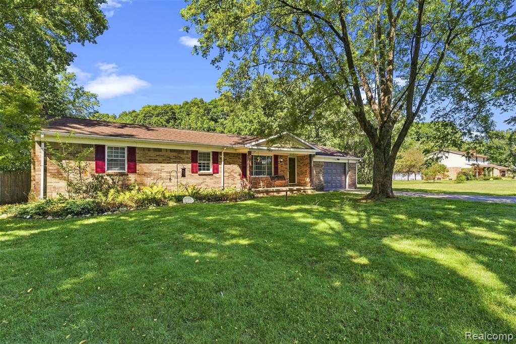 12465 Tuscola Road Clio, MI 48420 - Photo 3 of 35 Gallery Image 3