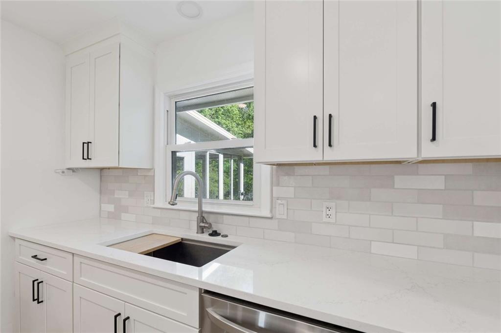 14030 Cogburn Road Milton, GA 30004 - Photo 7 of 66