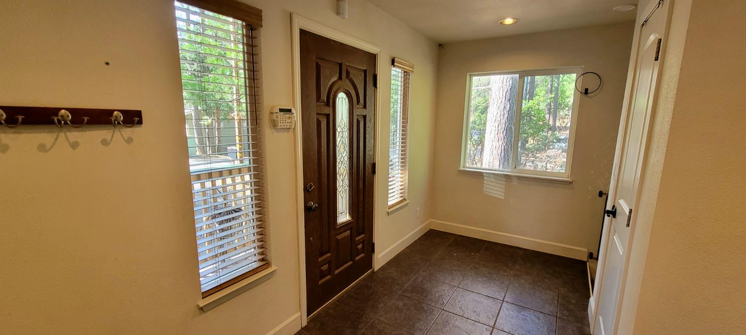 24040 Hitching Post Road Sonora, CA 95370 - Photo 14 of 26