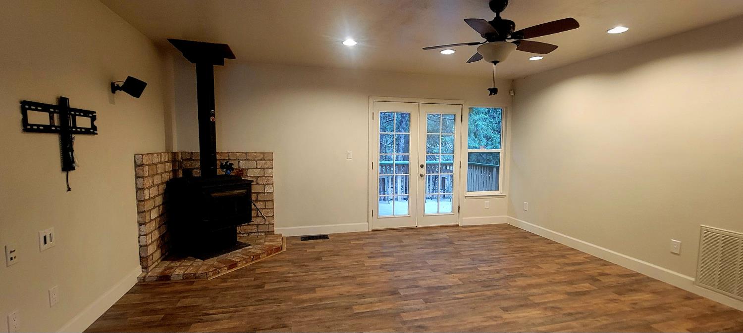 24040 Hitching Post Road Sonora, CA 95370 - Photo 23 of 26