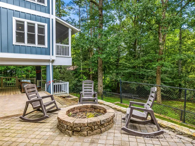 a outdoor view with a sitting space