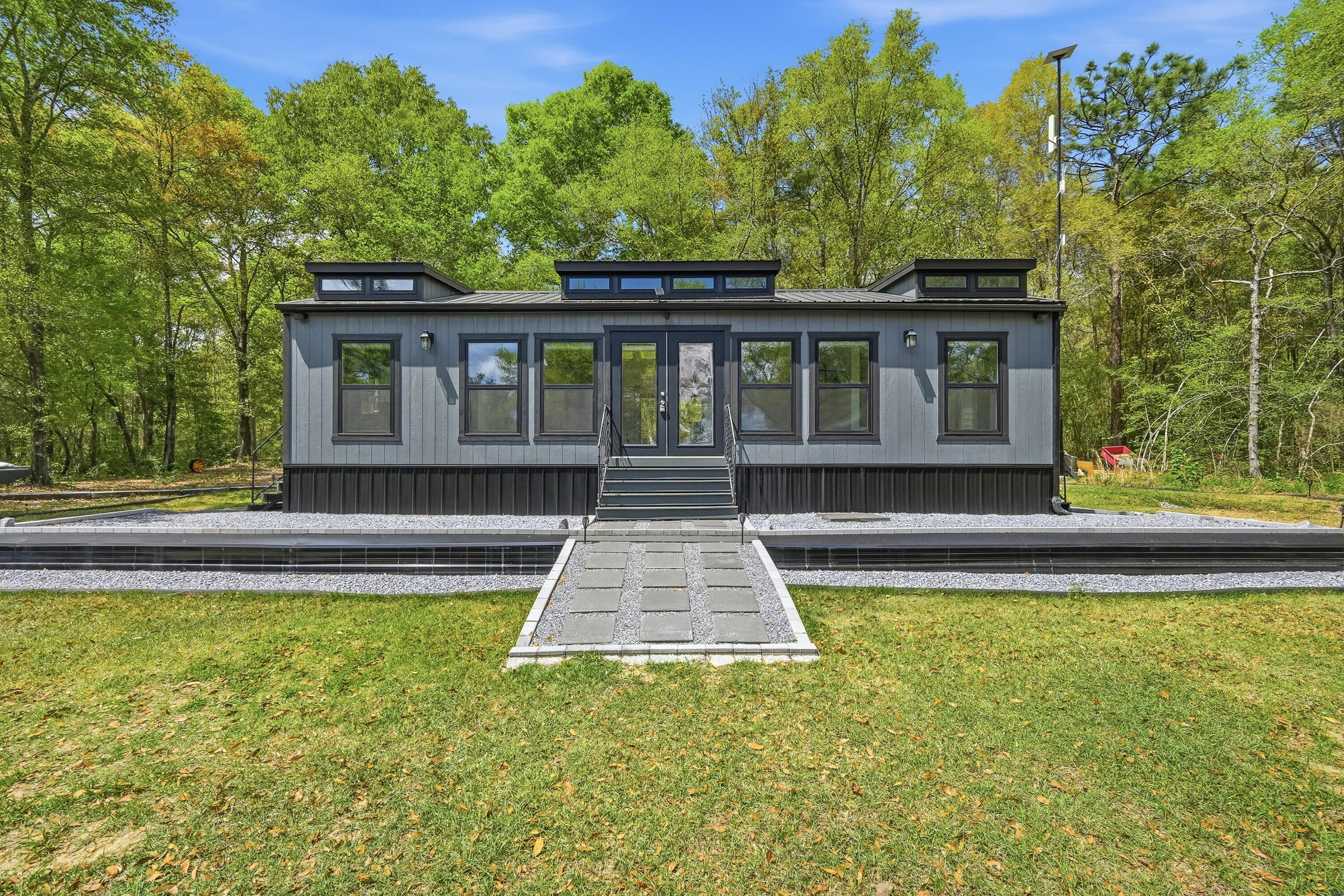 401 Holley King Road DeFuniak Springs, FL 32433 - Photo 1 of 46 401 holley king rd-7