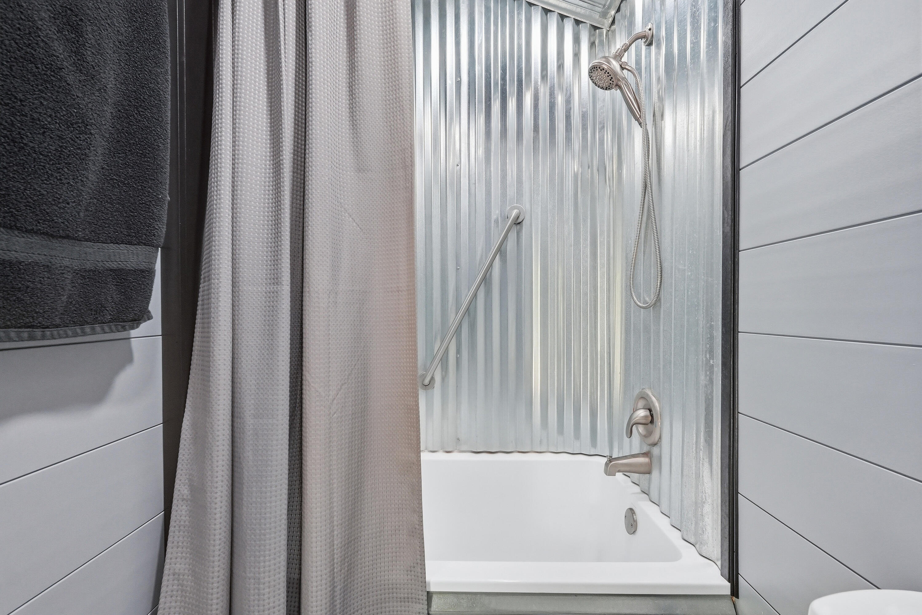 401 Holley King Road DeFuniak Springs, FL 32433 - Photo 21 of 46 401 holley king rd-25