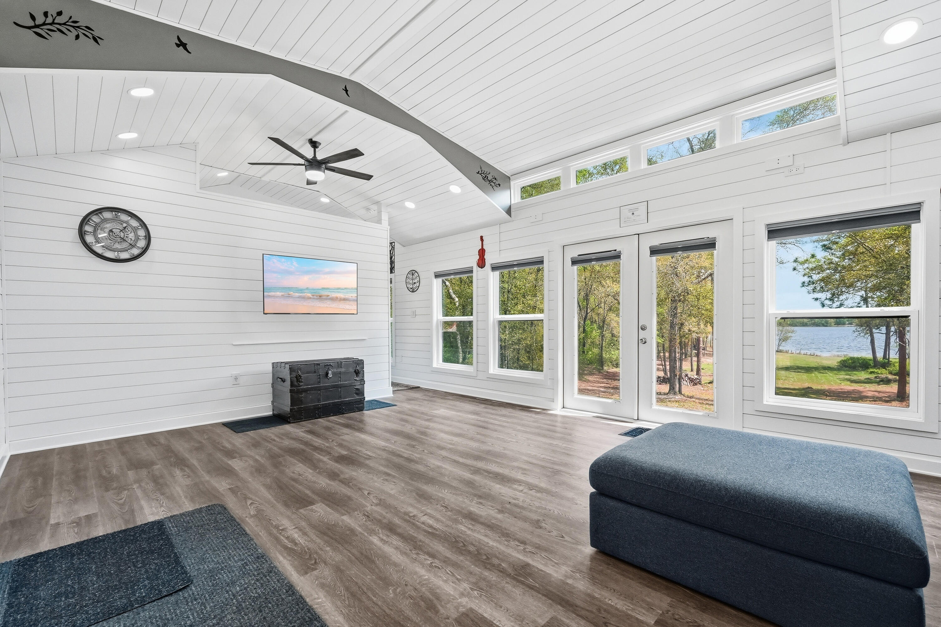 401 Holley King Road DeFuniak Springs, FL 32433 - Photo 5 of 46 401 holley king rd-9