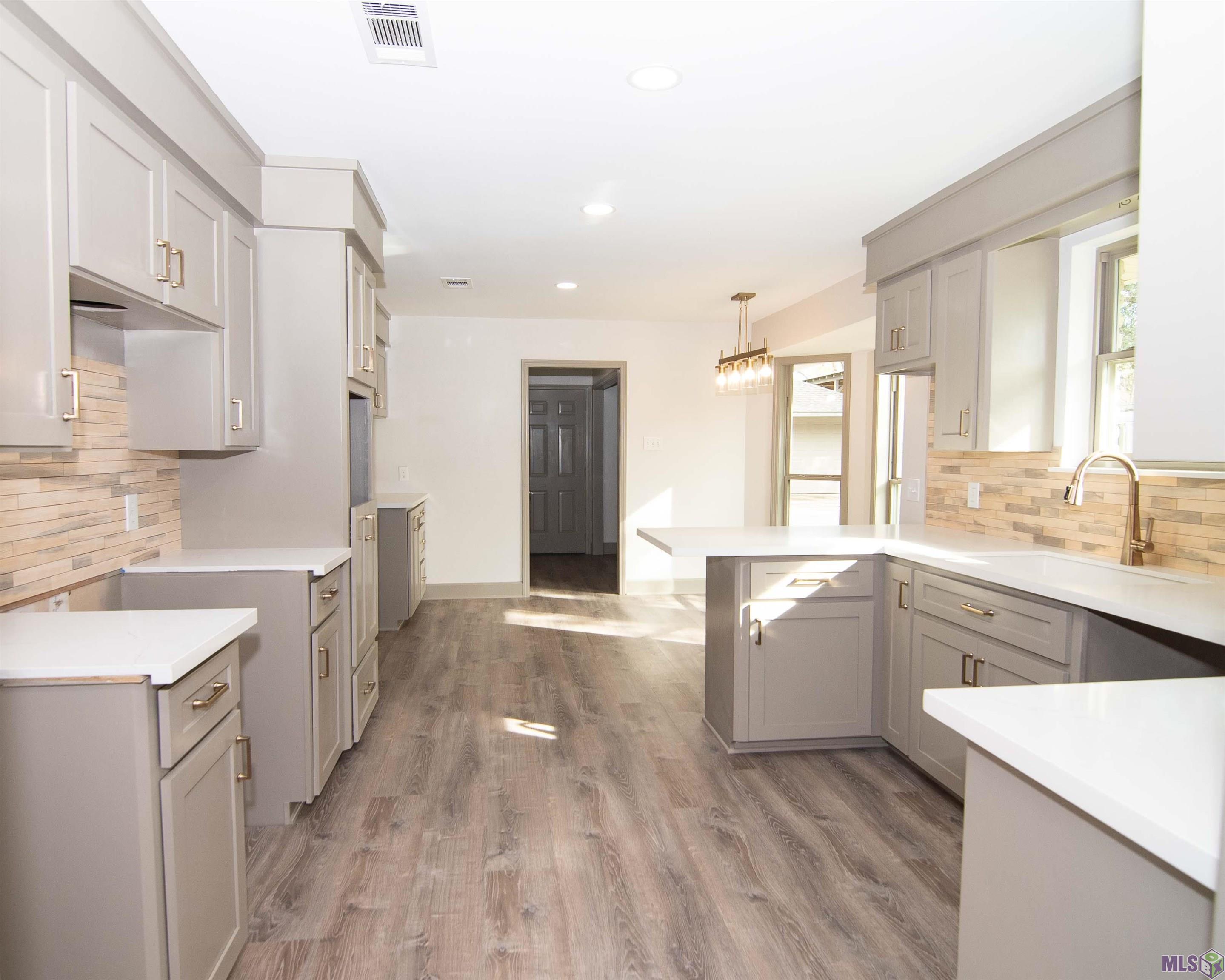 12472 Gravois Subdivision Road Gonzales, LA 70737 - Photo 13 of 37 New Kitchen Cabinets