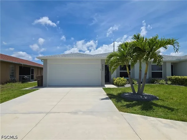 $1,800 | 2907 Southwest Santa Barbara Place, Cape Coral, FL 33914