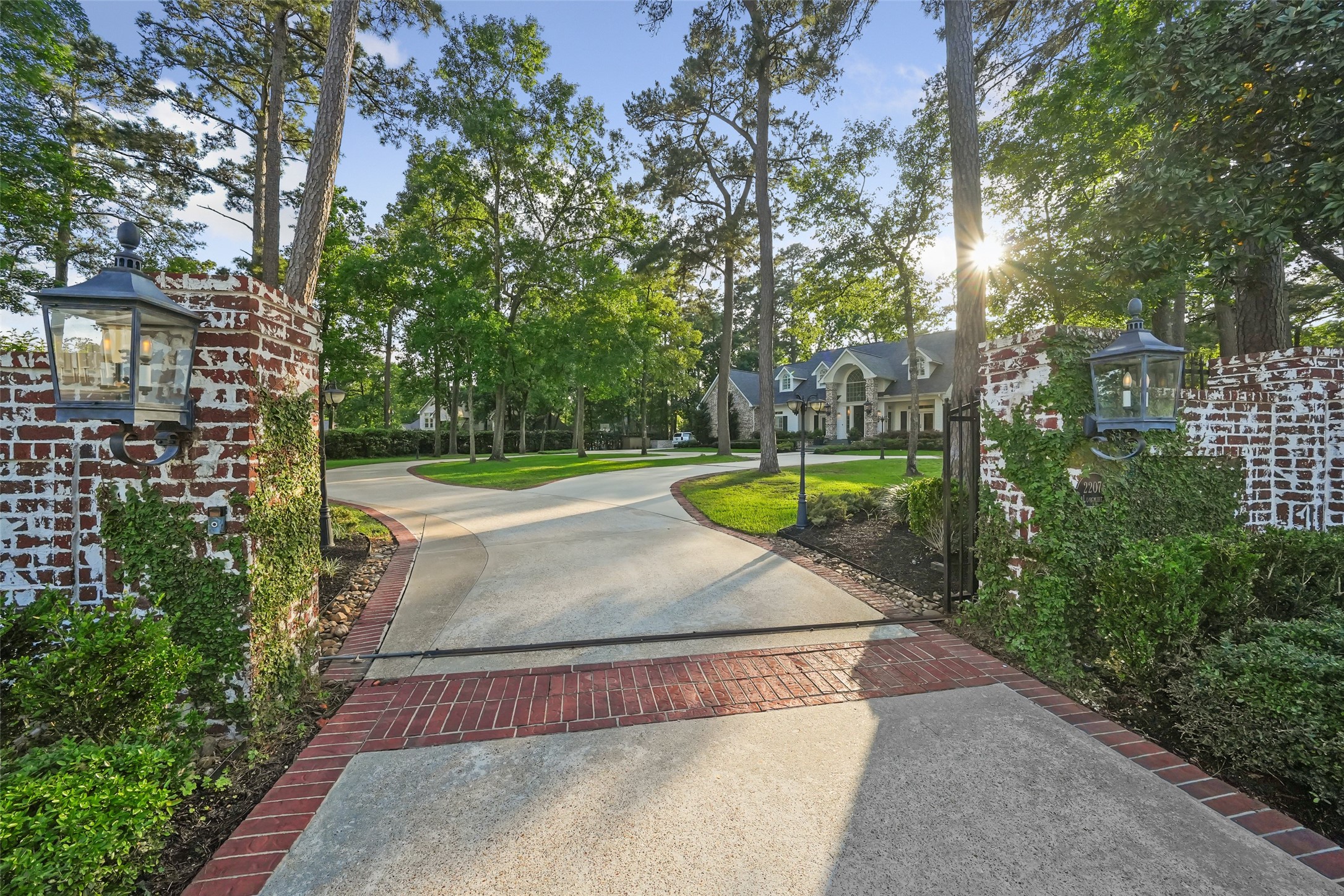 2207 Longmire Road Conroe, TX 77304 - Photo 6 of 46 a view of a tennis court