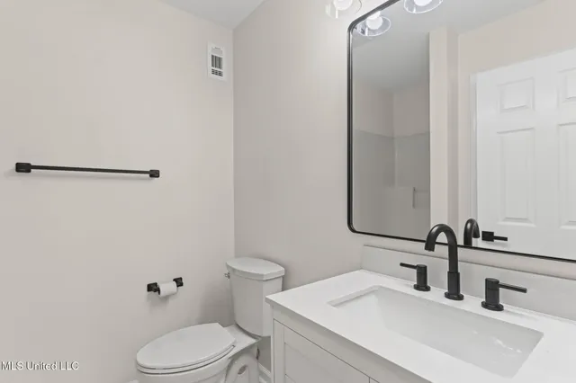 $1,150,000 | 23480 Arcadia Farm Road, Pass Christian, MS 39571