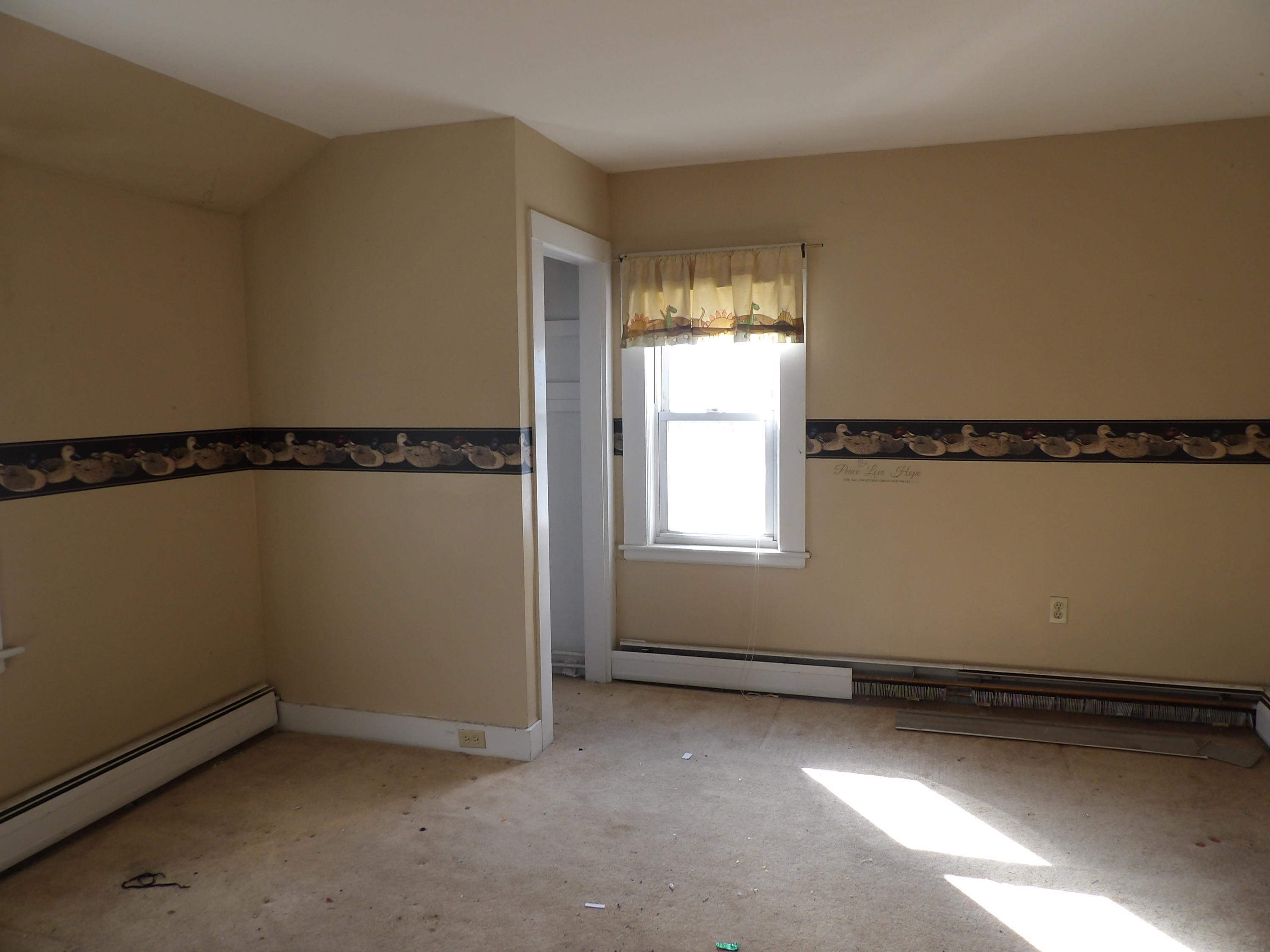 647 Herrick Road Sargentville, ME 04673 - Photo 21 of 42 Altenhoffen bedroom 3