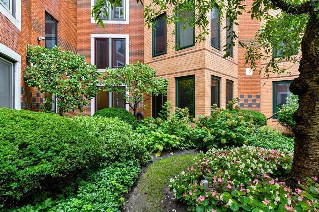 492 Beacon Street, Unit 13 Boston, MA 02115 - Photo 14 of 24