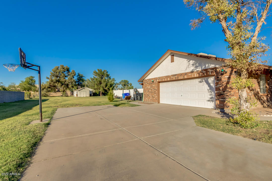 842 East Harwell Road Gilbert, AZ 85234 - Photo 73 of 89 76-Harwell