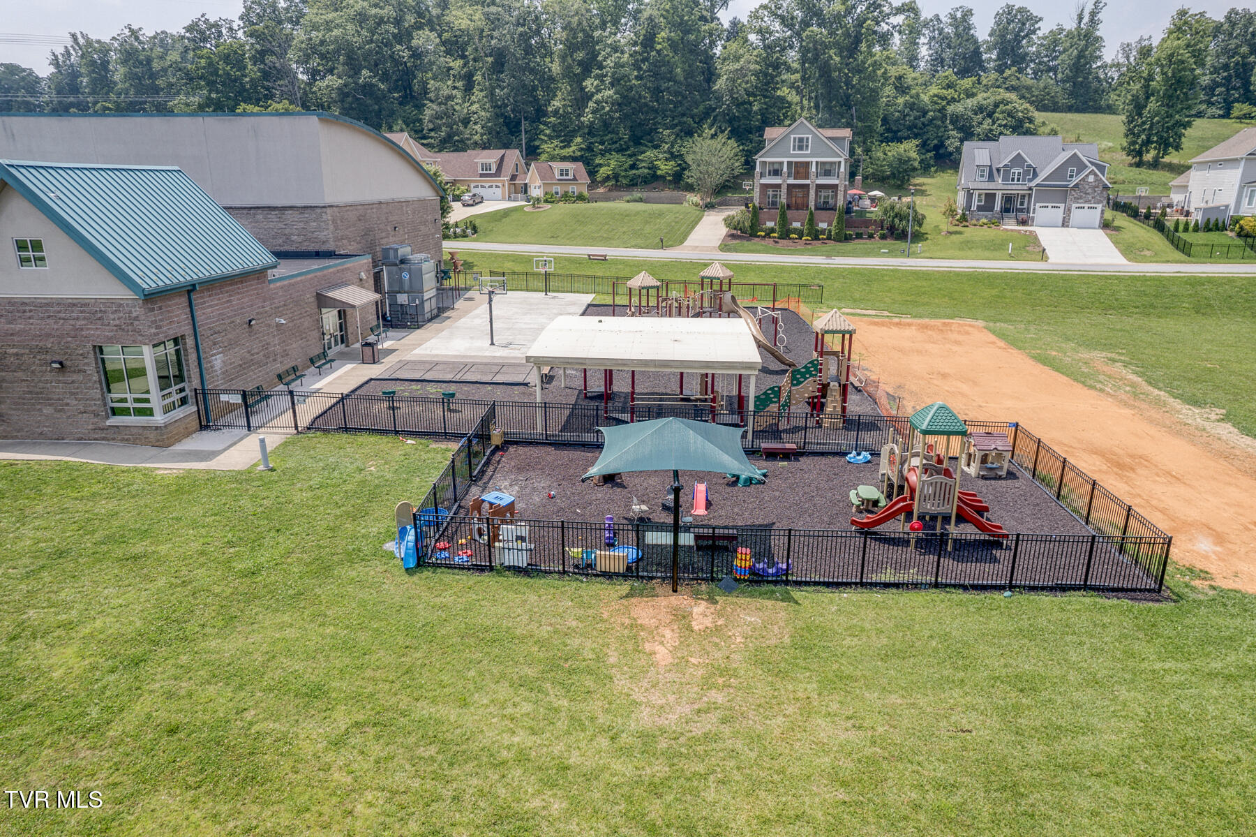 2409 Edinburgh Channel Road Kingsport, TN 37664 - Photo 48 of 64 2409 Edinburgh Channel Rd-62