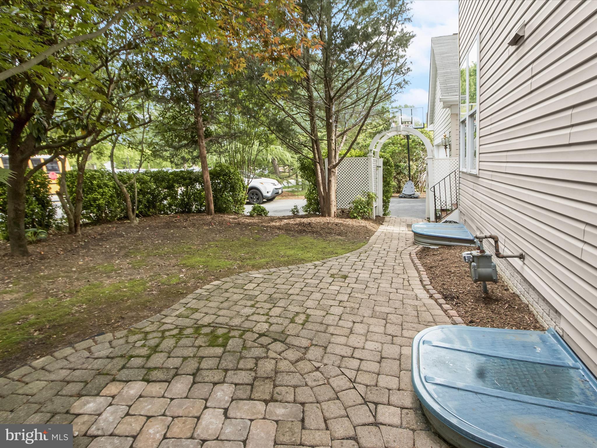 9808 Darcy Forest Drive Silver Spring, MD 20910 - Photo 64 of 82 Darcy Forest069