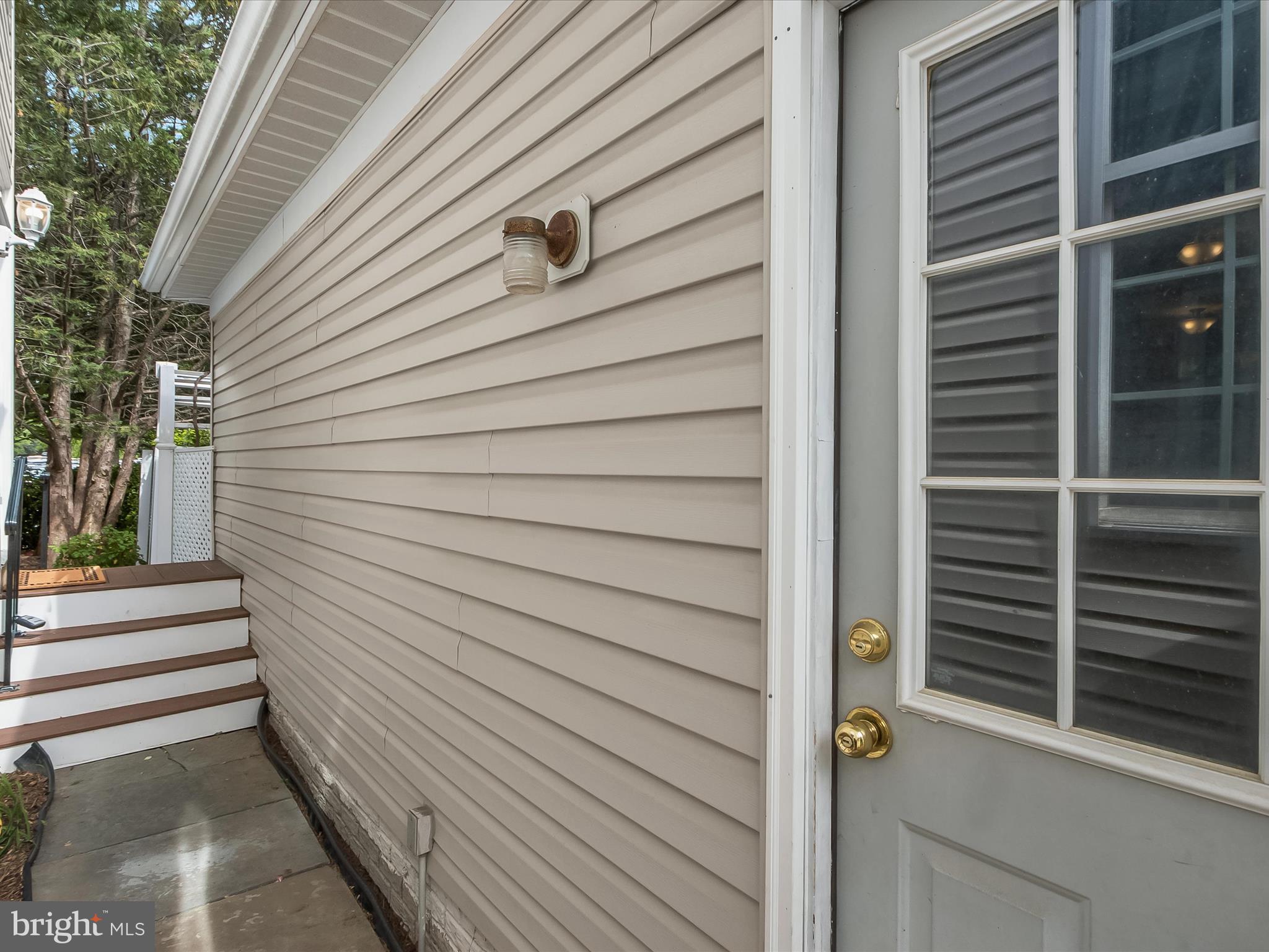 9808 Darcy Forest Drive Silver Spring, MD 20910 - Photo 68 of 82 Darcy Forest028