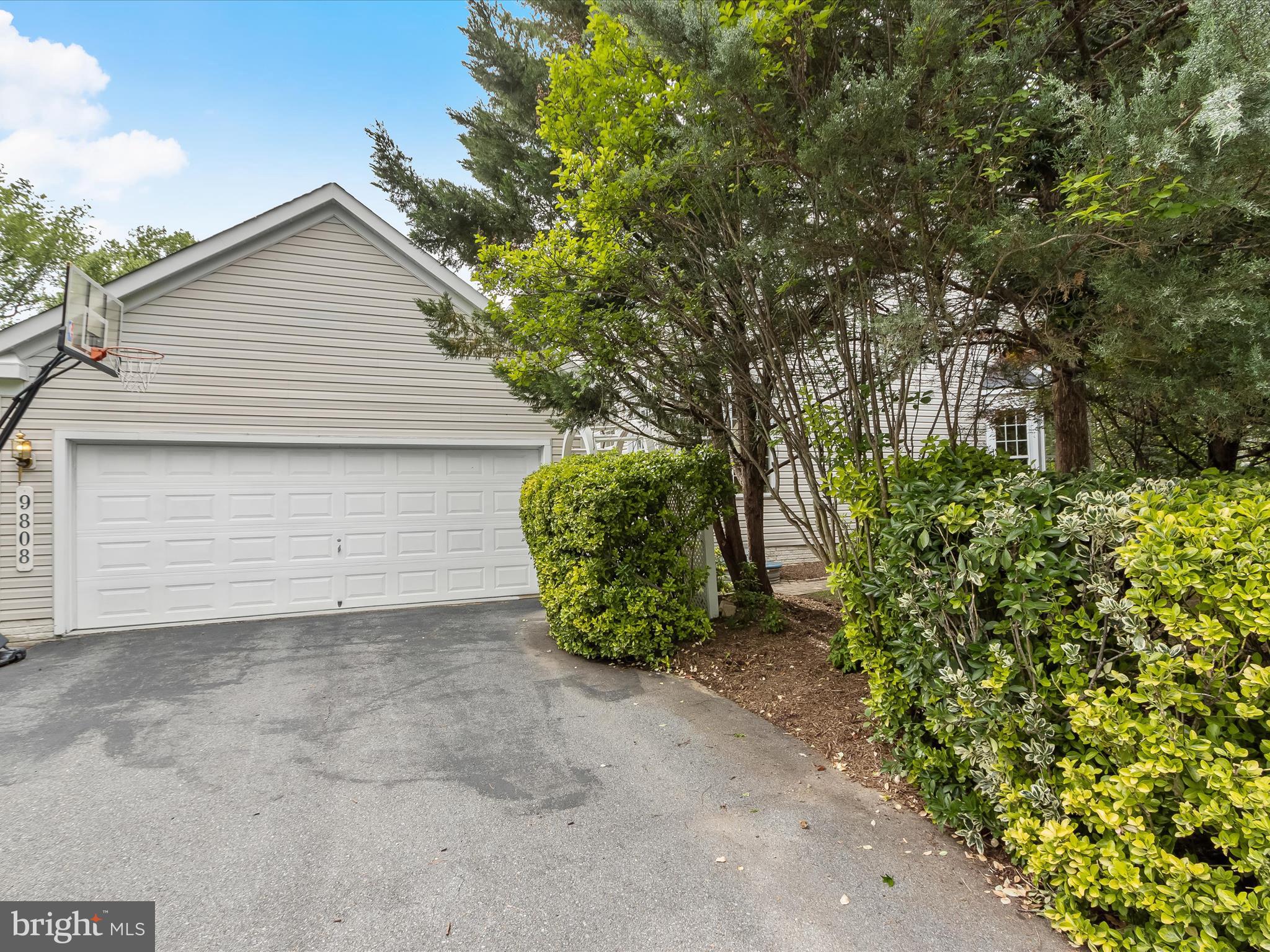 9808 Darcy Forest Drive Silver Spring, MD 20910 - Photo 72 of 82 Darcy Forest077