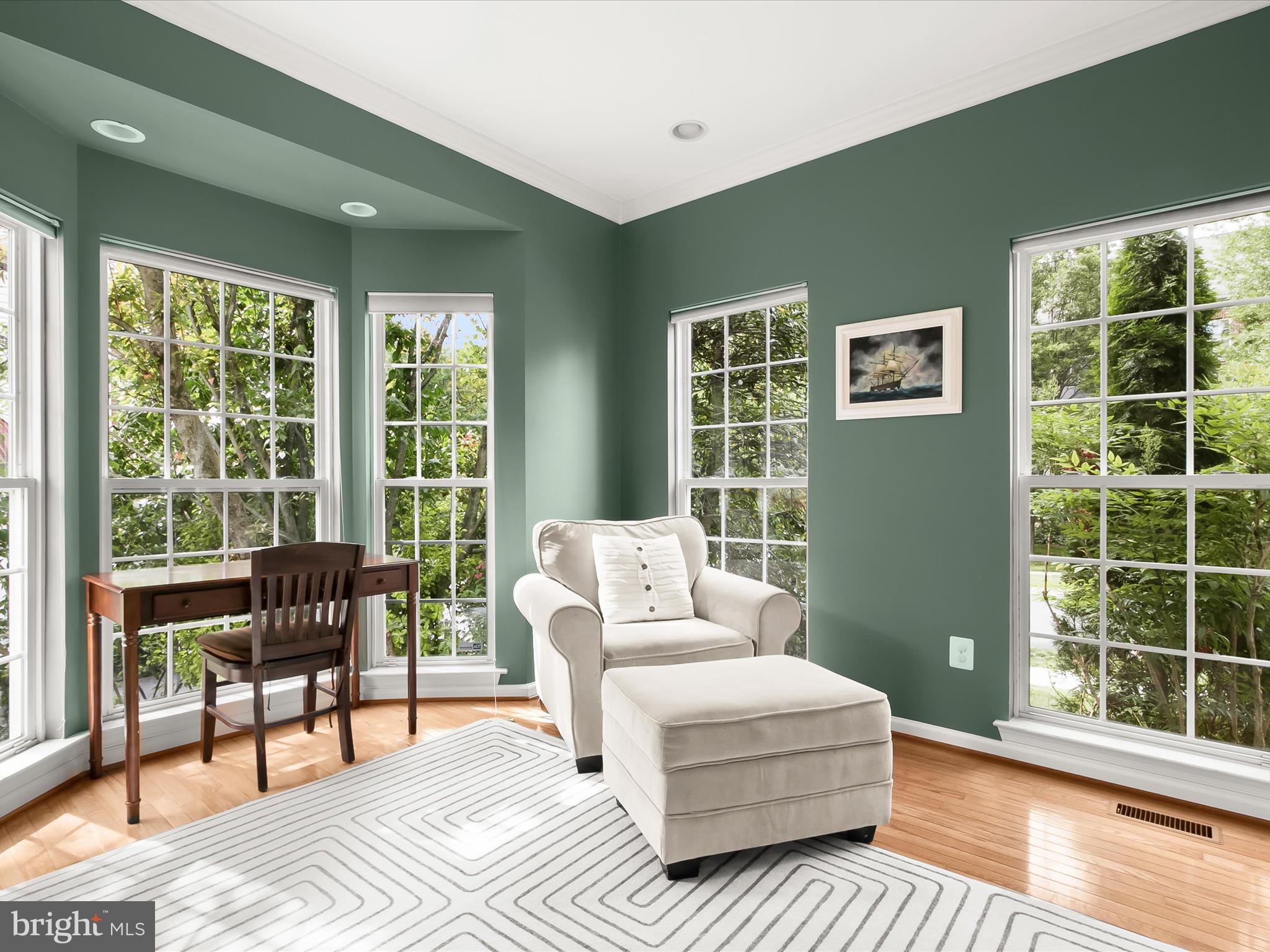 9808 Darcy Forest Drive Silver Spring, MD 20910 - Photo 9 of 82 a living room with furniture and a window