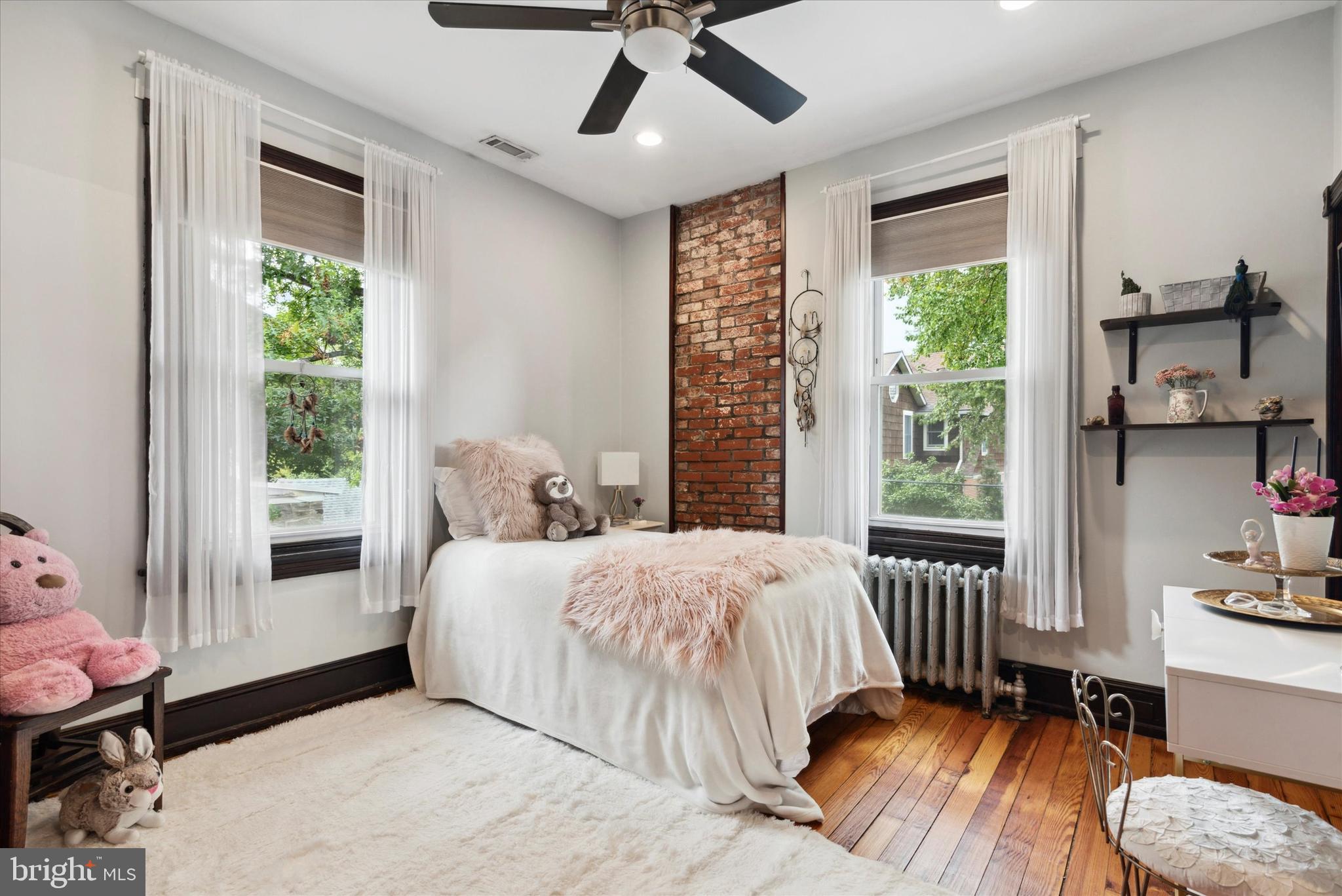 215 Wayne Avenue Narberth, PA 19072 - Photo 16 of 33 BR 2