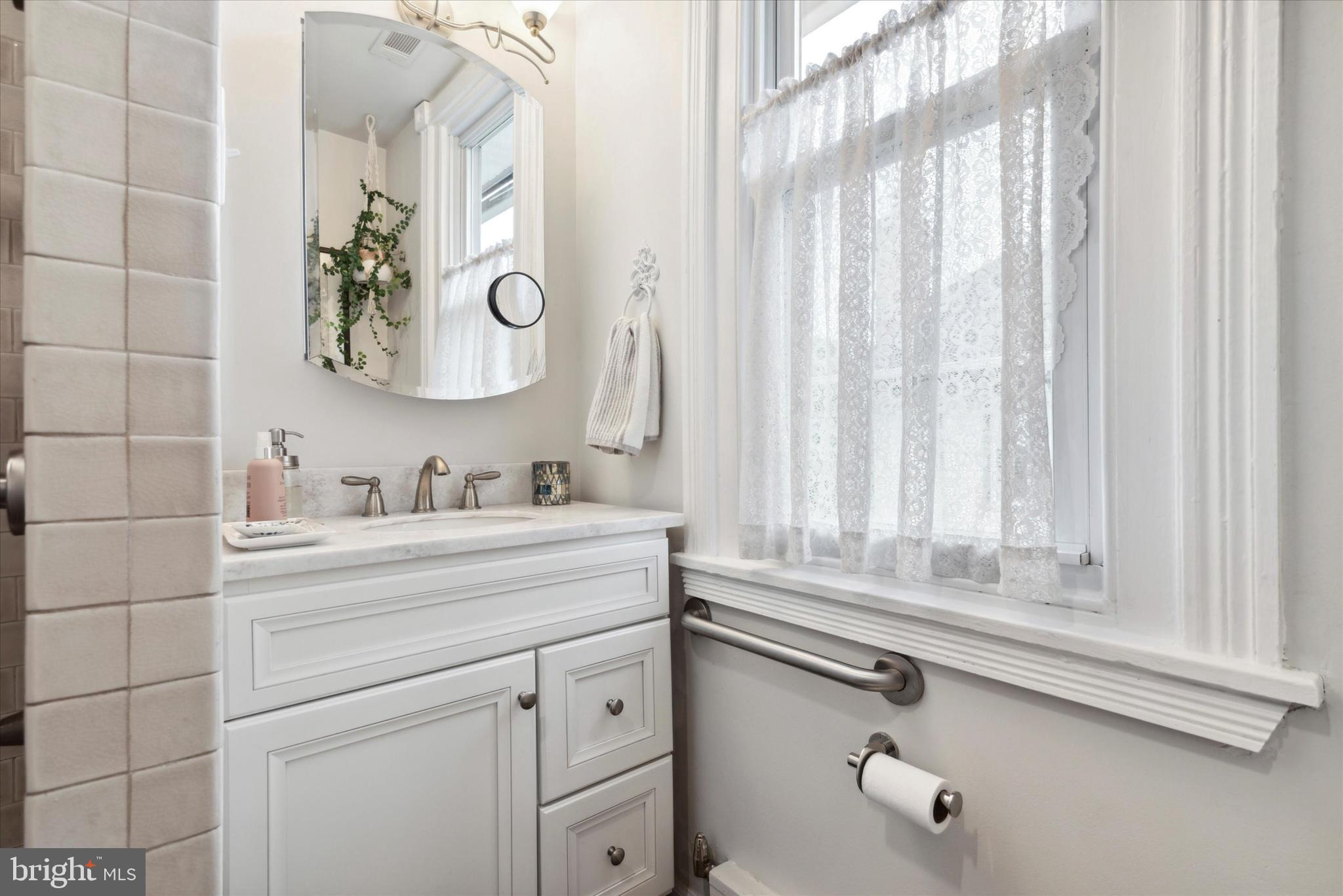 215 Wayne Avenue Narberth, PA 19072 - Photo 19 of 33