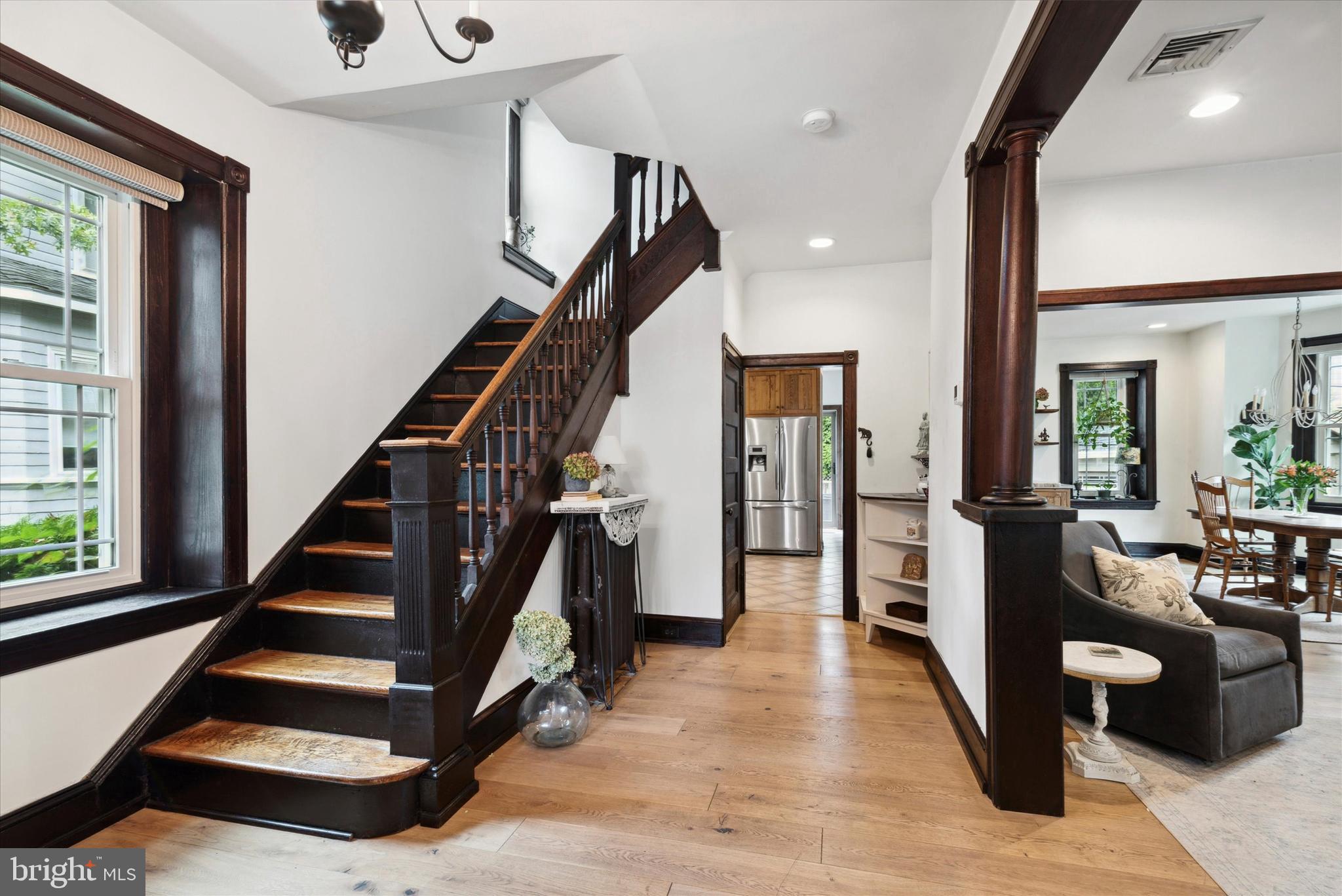 215 Wayne Avenue Narberth, PA 19072 - Photo 4 of 33 Foyer