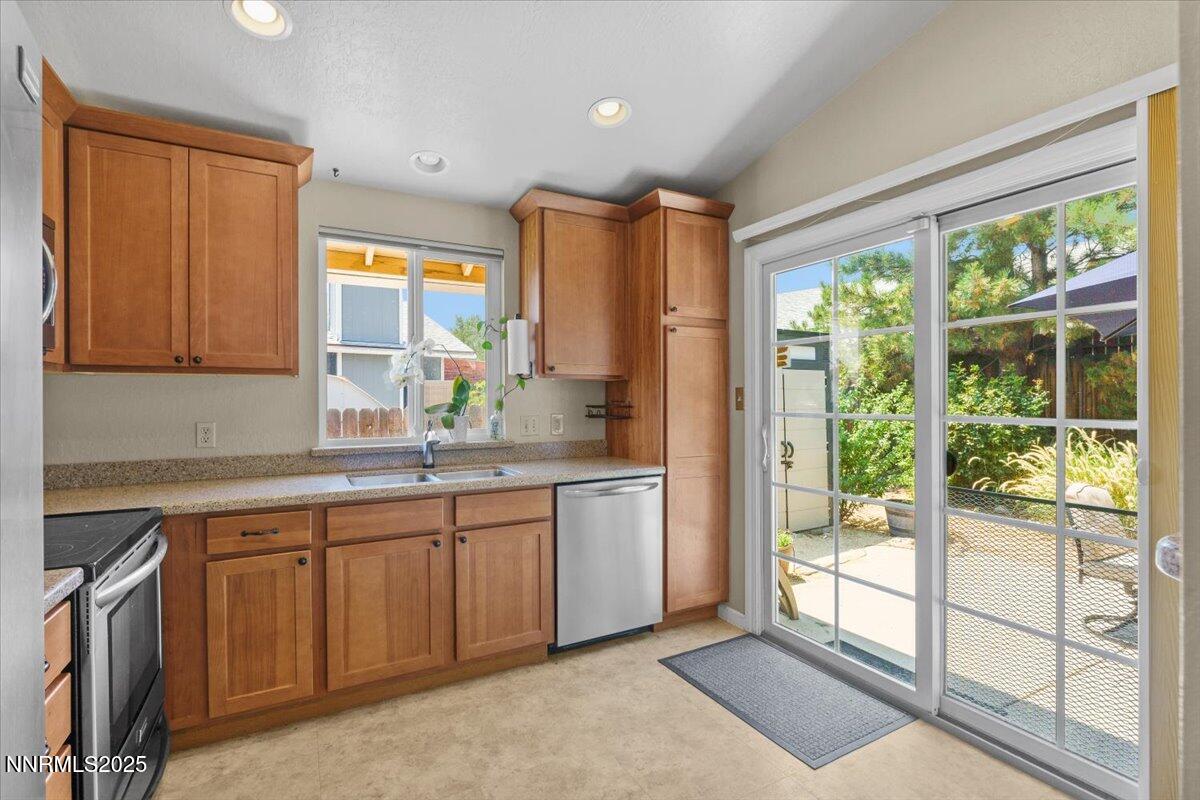6320 Moon Ridge Terrace Reno, NV 89523 - Photo 8 of 35 _KTCH1
