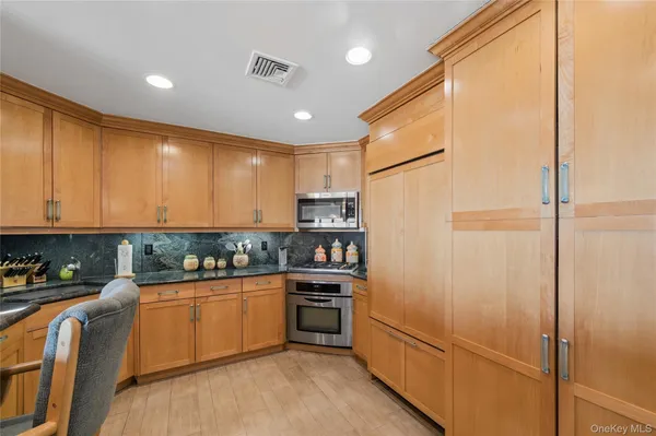 $1,249,874 | 615 A Oceanfront, Long Beach, NY 11561