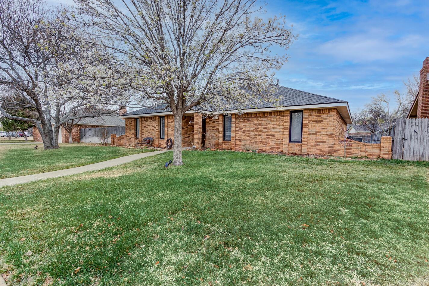 6805 Old Kent Road Amarillo, TX 79109 - Photo 2 of 18 img (1 of 17)